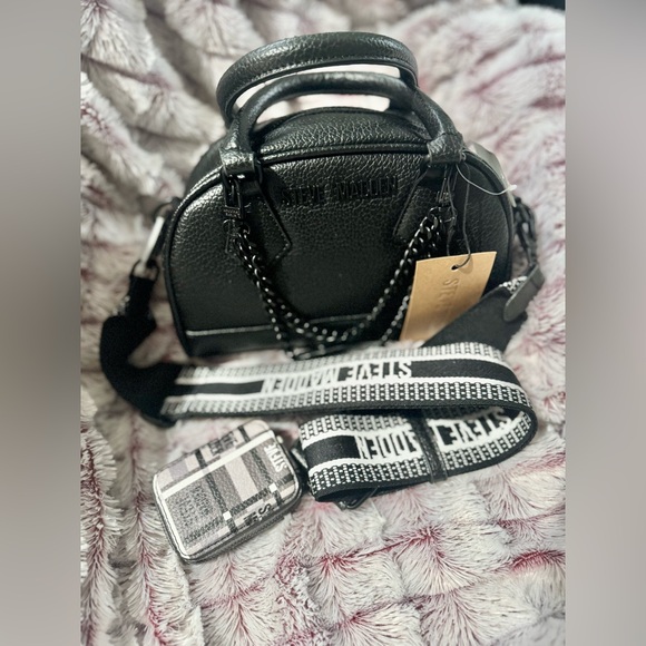 NEW! STEVE MADDEN black bailor satchel crossbody bag - Picture 3 of 7